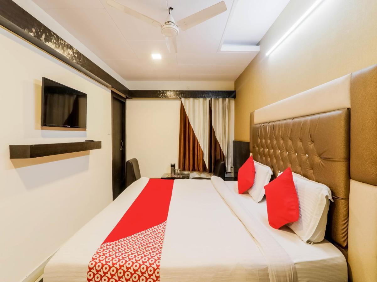 Oyo 79765 Hotel Samrat Лакнау Екстериор снимка