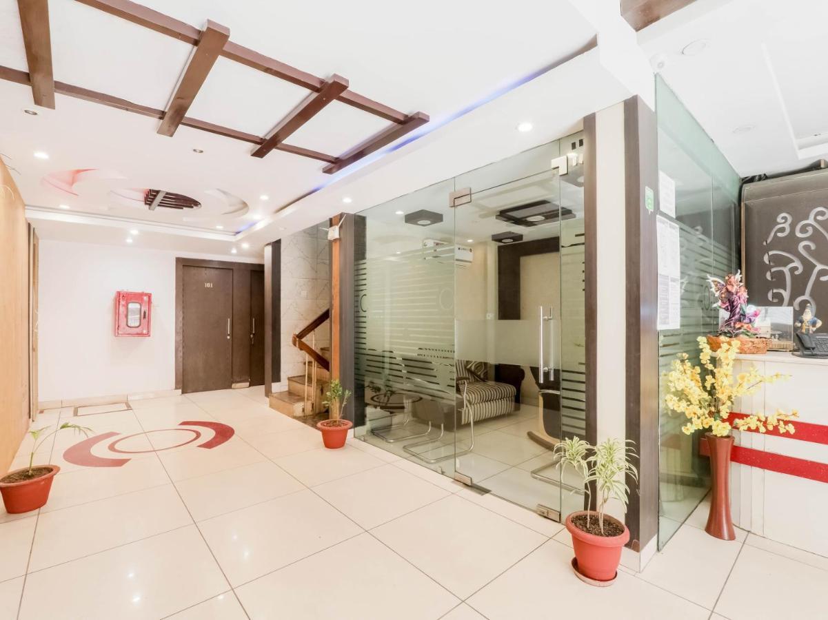 Oyo 79765 Hotel Samrat Лакнау Екстериор снимка
