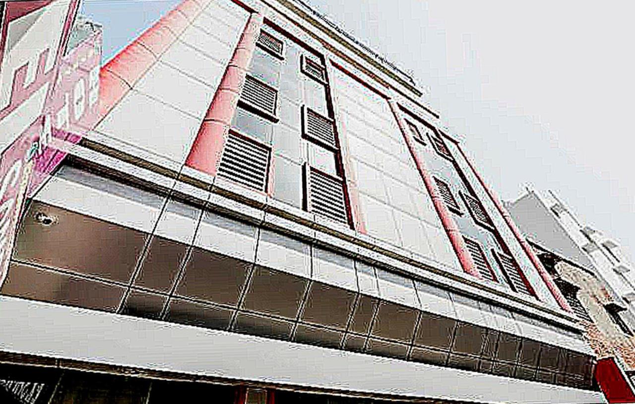 Oyo 79765 Hotel Samrat Лакнау Екстериор снимка