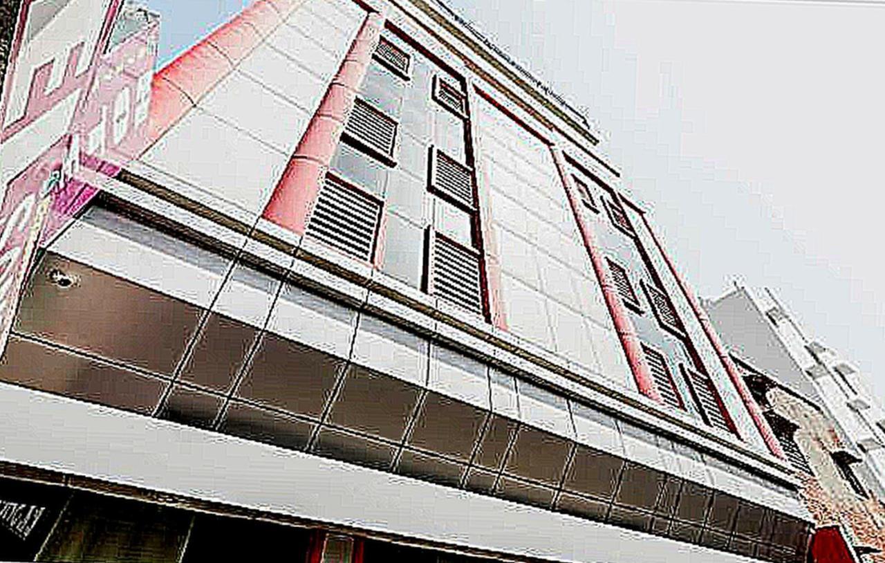 Oyo 79765 Hotel Samrat Лакнау Екстериор снимка
